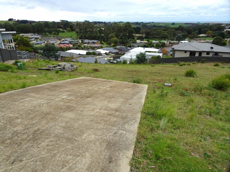 27 Leary Avenue, Stony Rise TAS 7310