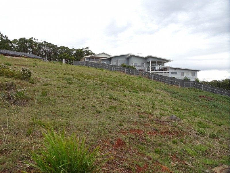 27 Leary Avenue, Stony Rise TAS 7310