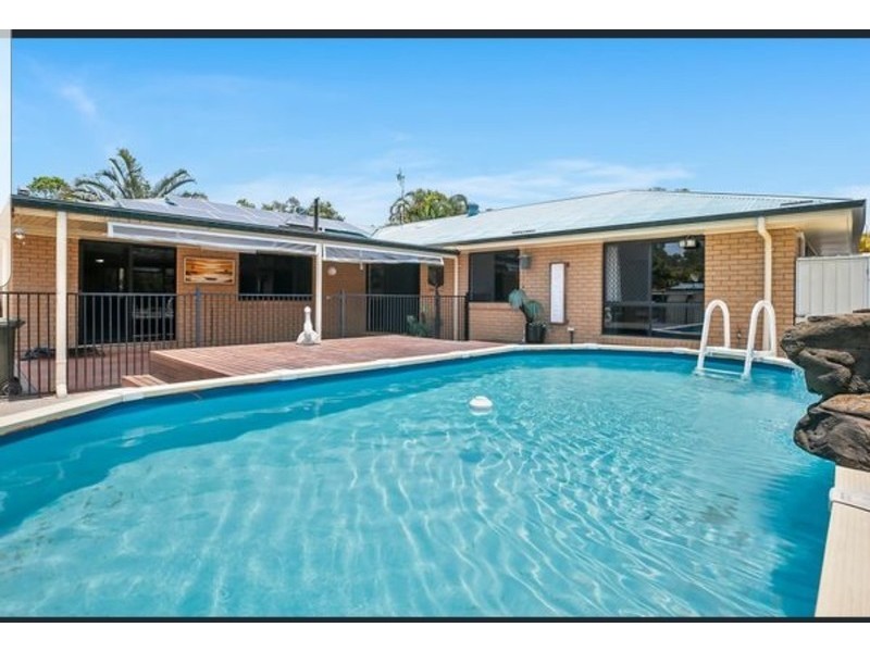 16 Craigslea Court, Cooroibah QLD 4565