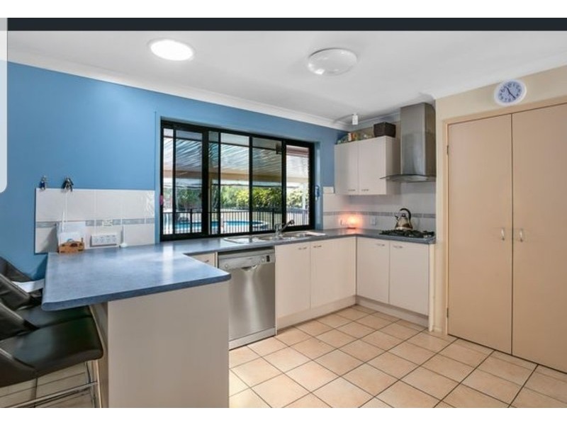 16 Craigslea Court, Cooroibah QLD 4565