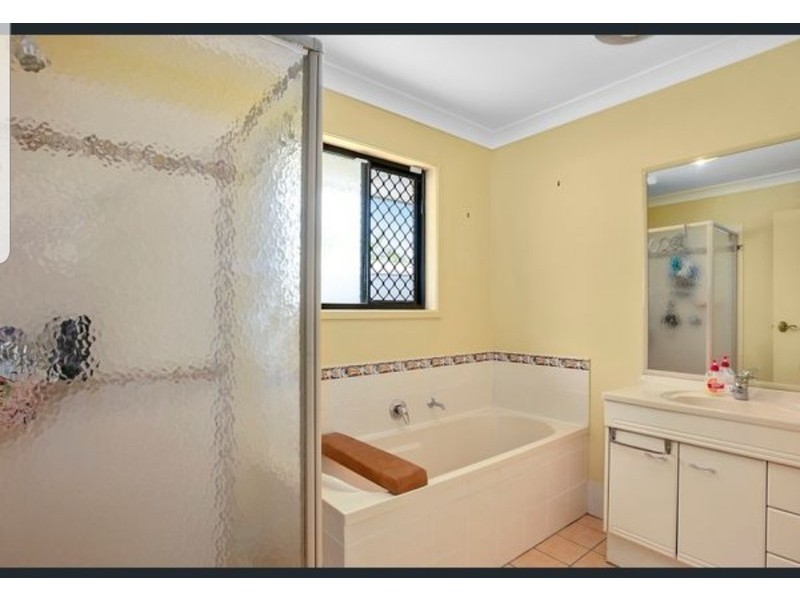 16 Craigslea Court, Cooroibah QLD 4565