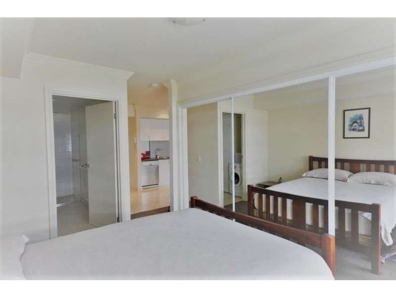 402/71 Stead Street, South Melbourne VIC 3205