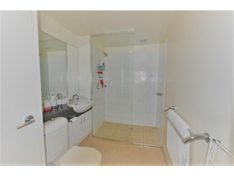 402/71 Stead Street, South Melbourne VIC 3205