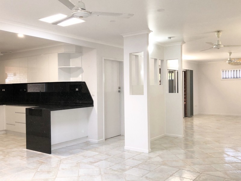 42 PAXTON ST, North Ward QLD 4810