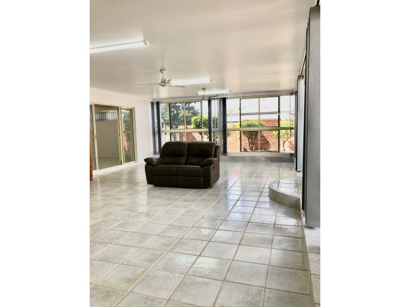 42 PAXTON ST, North Ward QLD 4810