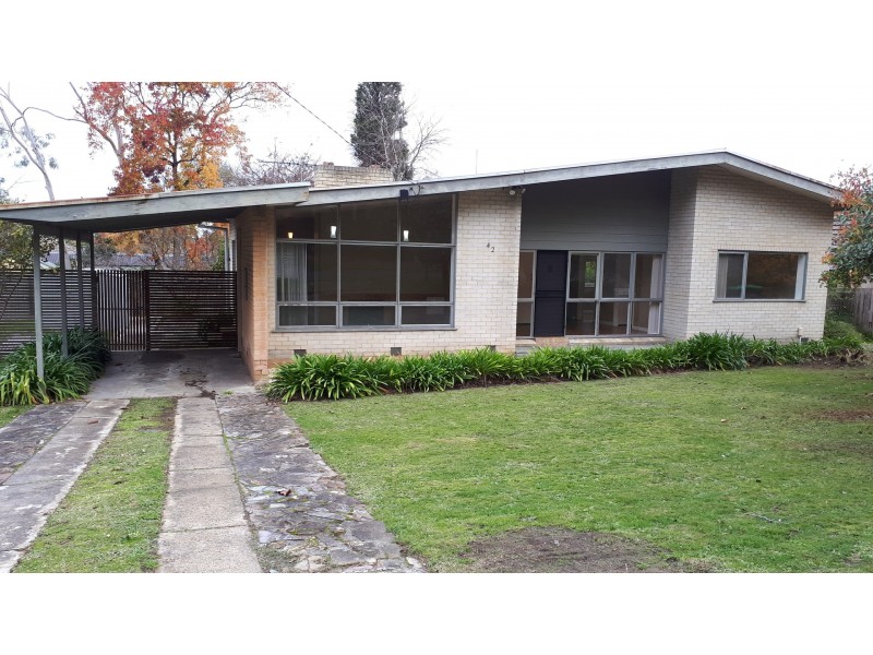 42 Lucknow Street, Mitcham VIC 3132