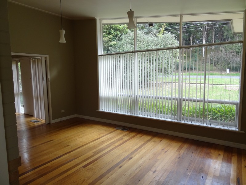 42 Lucknow Street, Mitcham VIC 3132