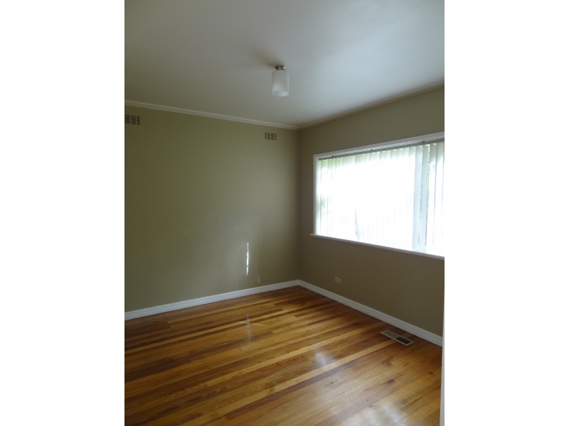 42 Lucknow Street, Mitcham VIC 3132