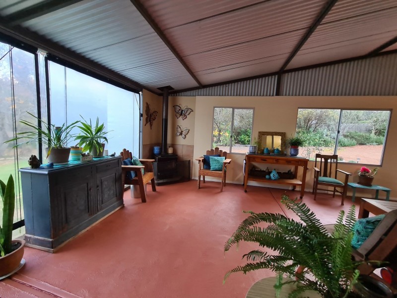 196 Holyoake Road, Dwellingup WA 6213