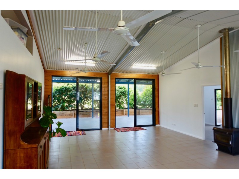 1 Hamilton Close, Tolga QLD 4882