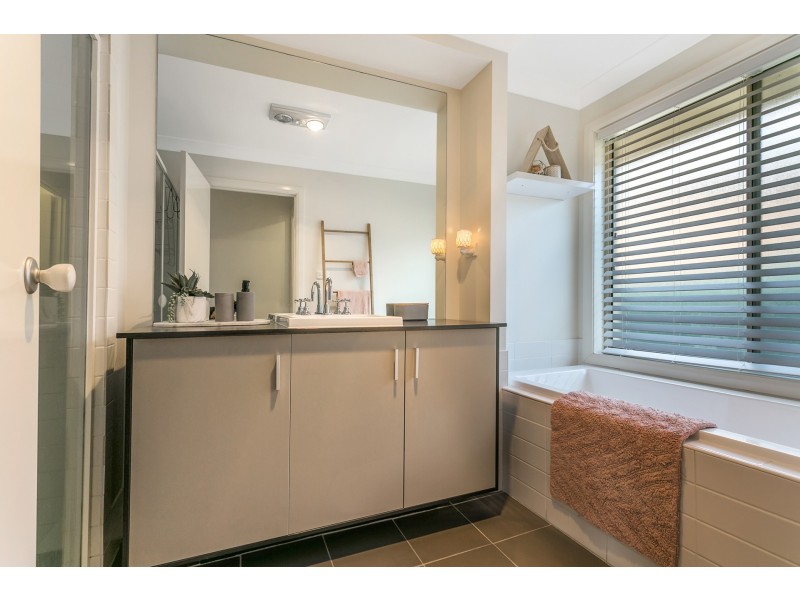 63 The Heights South, South Tamworth NSW 2340