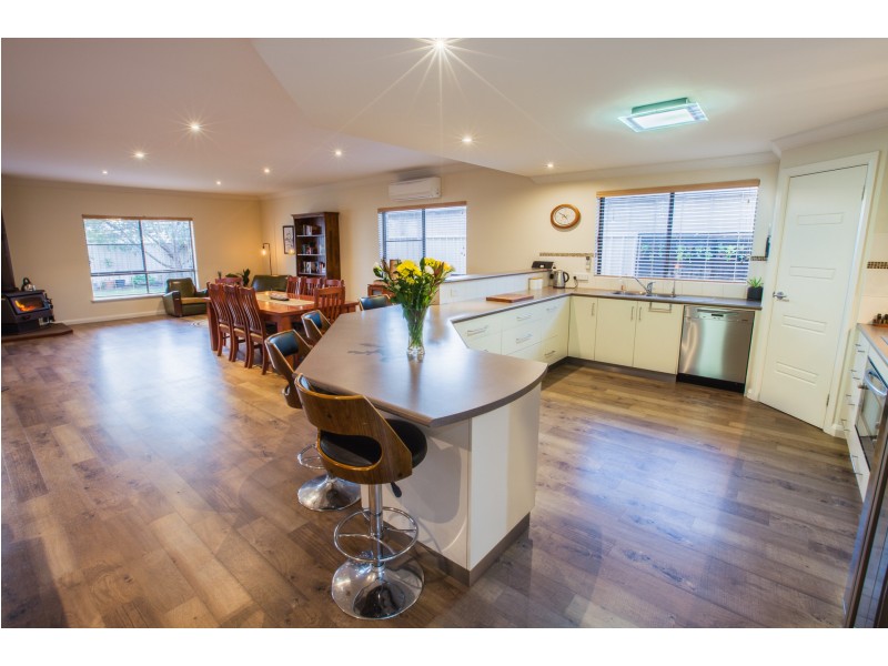 33 Gerdes Way, Mckail WA 6330