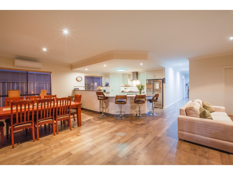 33 Gerdes Way, Mckail WA 6330