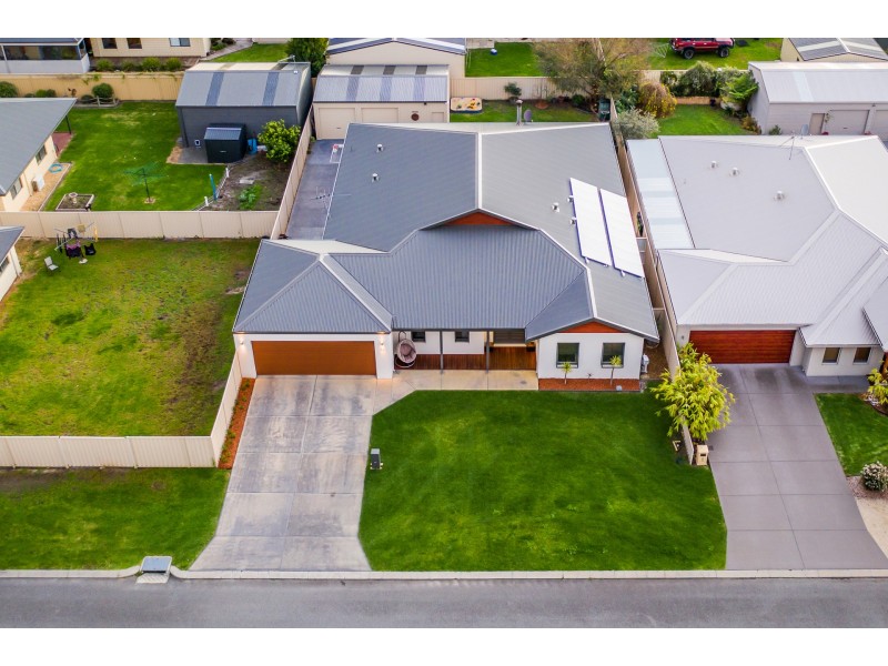 33 Gerdes Way, Mckail WA 6330
