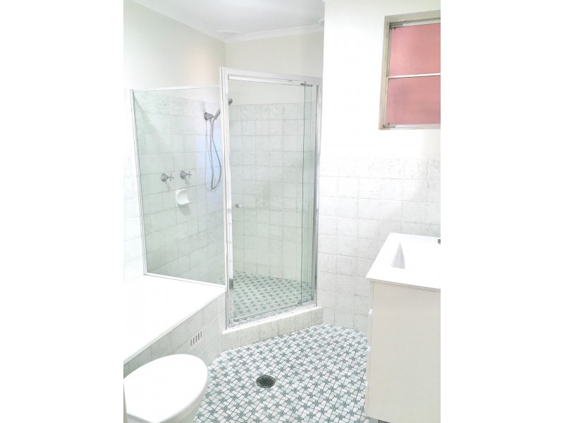 2/3 Short Street, Carlton NSW 2218