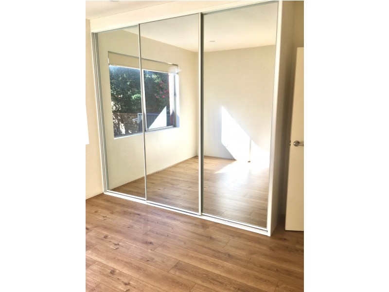 2/3 Short Street, Carlton NSW 2218