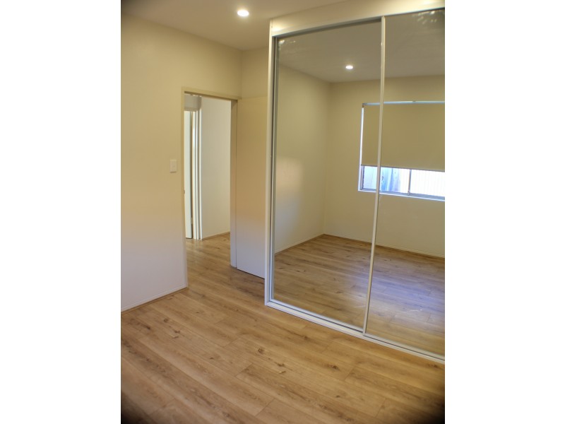 2/3 Short Street, Carlton NSW 2218