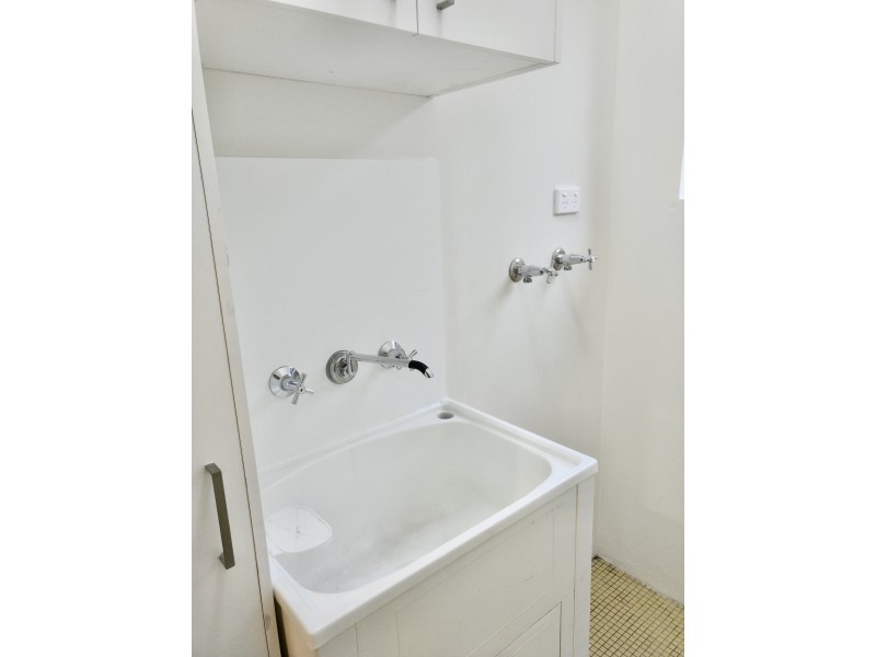 2/3 Short Street, Carlton NSW 2218