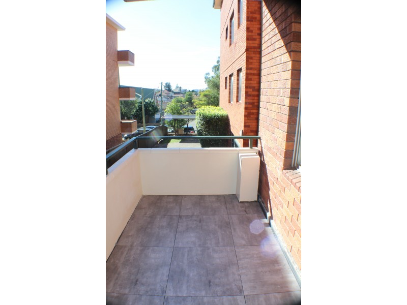 2/3 Short Street, Carlton NSW 2218