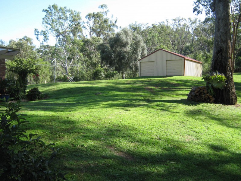 100 Mcwilliam Drive, Douglas Park NSW 2569