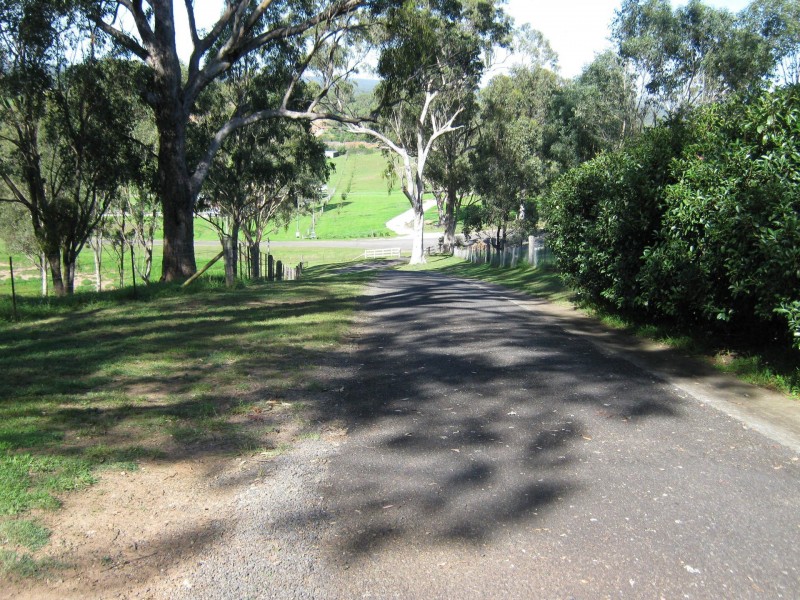 100 Mcwilliam Drive, Douglas Park NSW 2569