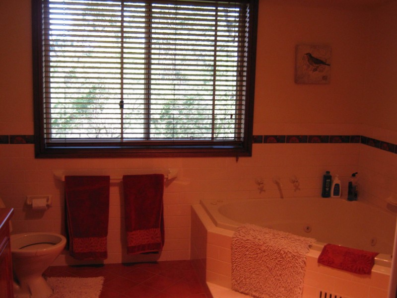 100 Mcwilliam Drive, Douglas Park NSW 2569