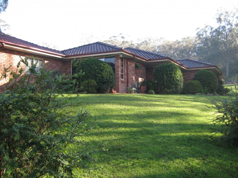 100 Mcwilliam Drive, Douglas Park NSW 2569