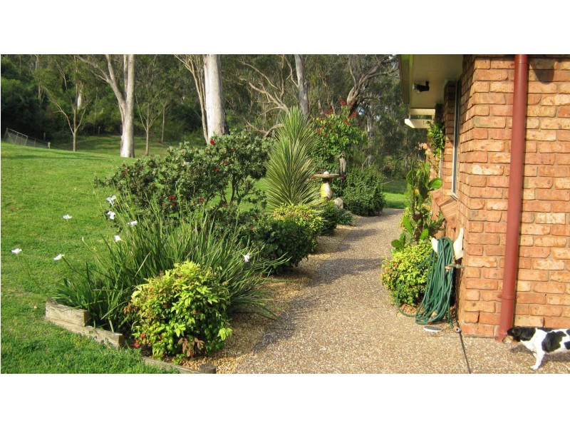 100 Mcwilliam Drive, Douglas Park NSW 2569