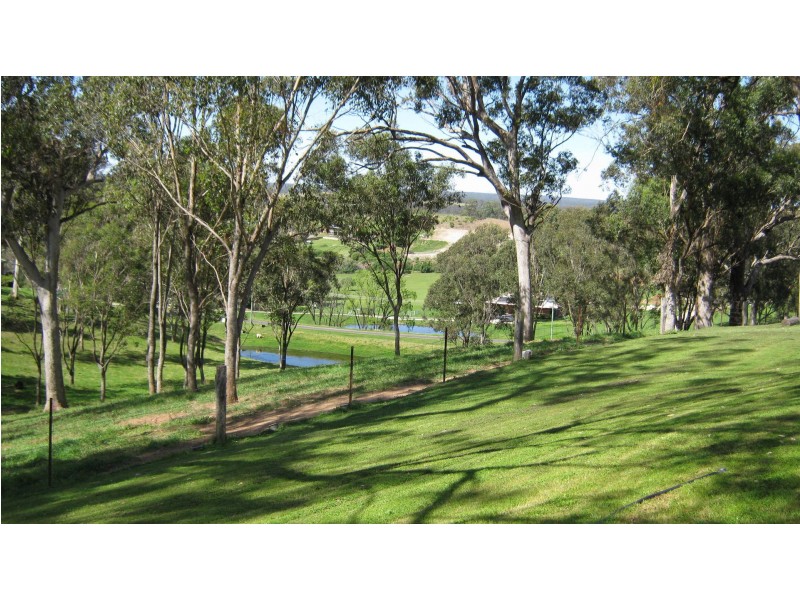 100 Mcwilliam Drive, Douglas Park NSW 2569