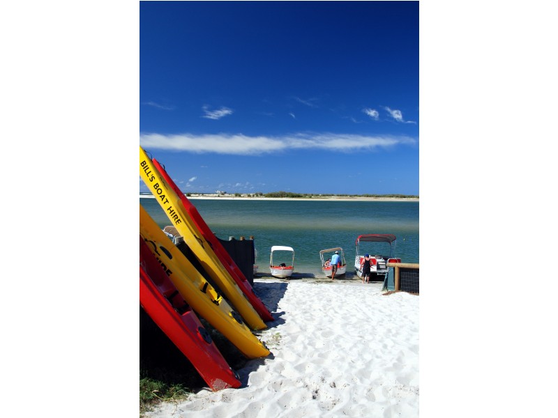 41 Taylor Avenue, Golden Beach QLD 4551