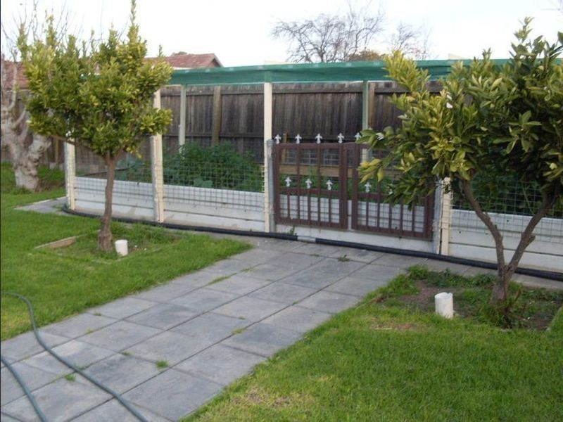 38 Moffat street, St Albans VIC 3021