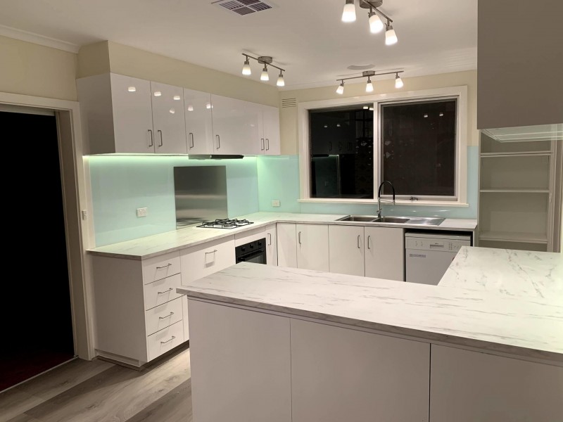 80 Hinkler Road East, Glen Waverley VIC 3150