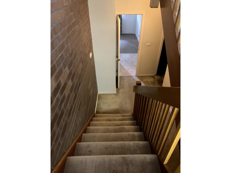 80 Hinkler Road East, Glen Waverley VIC 3150