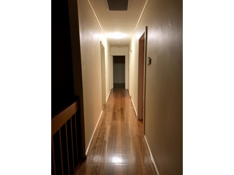 80 Hinkler Road East, Glen Waverley VIC 3150