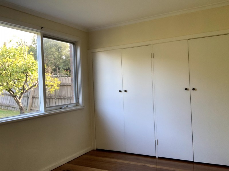 80 Hinkler Road East, Glen Waverley VIC 3150