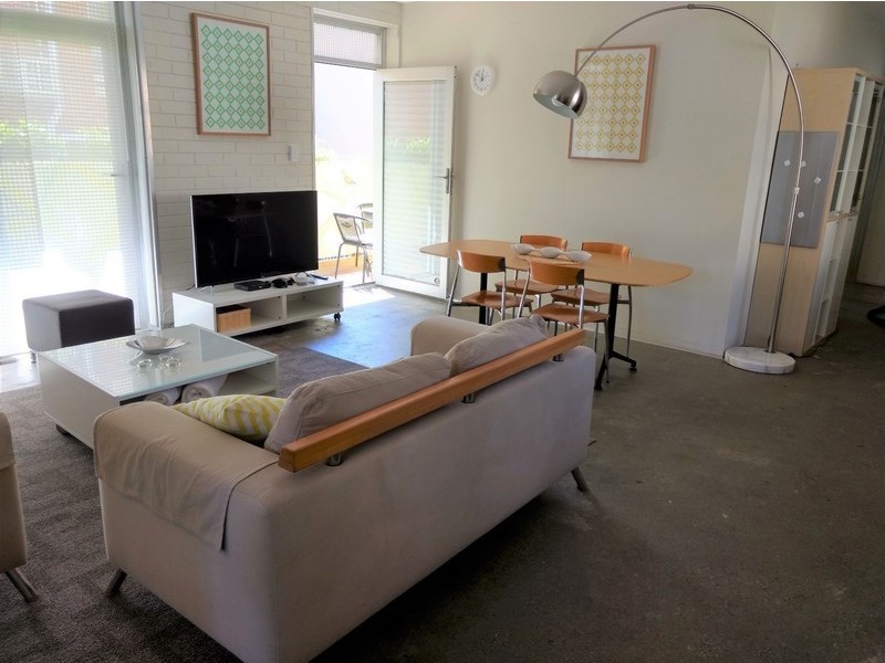 Unit 1/74 Stirling Highway, North Fremantle WA 6159