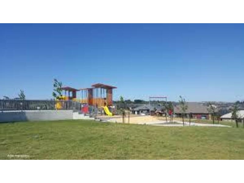 53 Petaluma Cresent, Officer VIC 3809