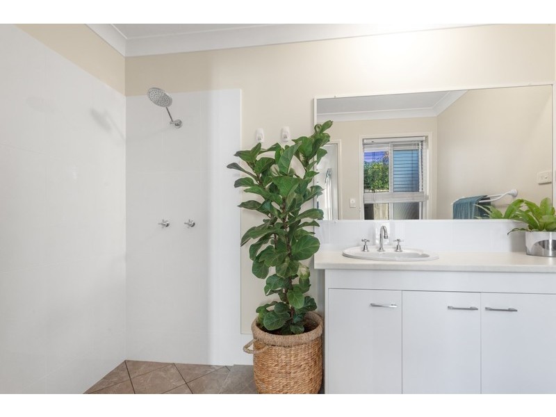 36 Trevally Cresent, Manly West QLD 4179