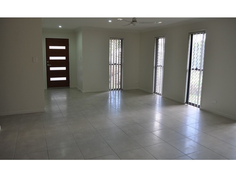 1/1 Barratt Street, Coomera QLD 4209