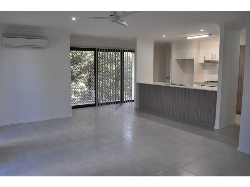 1/1 Barratt Street, Coomera QLD 4209