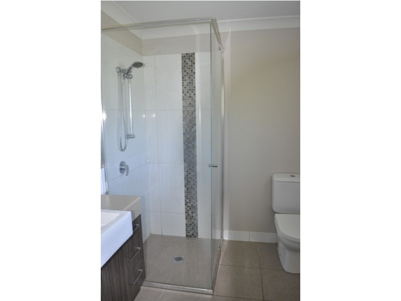 1/1 Barratt Street, Coomera QLD 4209