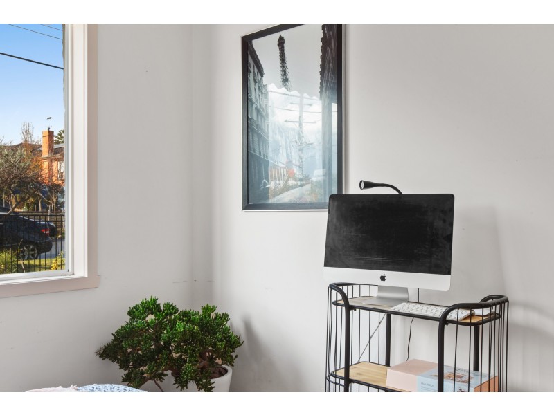 2/2 Cabena Crescent, Chadstone VIC 3148