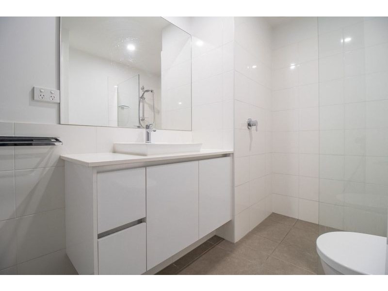 3209/1-7 Waterford Court, Bundall QLD 4217