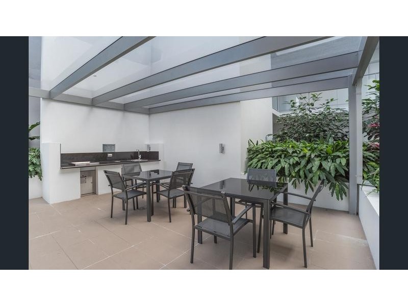 3209/1-7 Waterford Court, Bundall QLD 4217