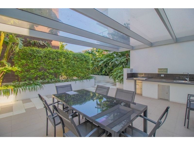 3209/1-7 Waterford Court, Bundall QLD 4217