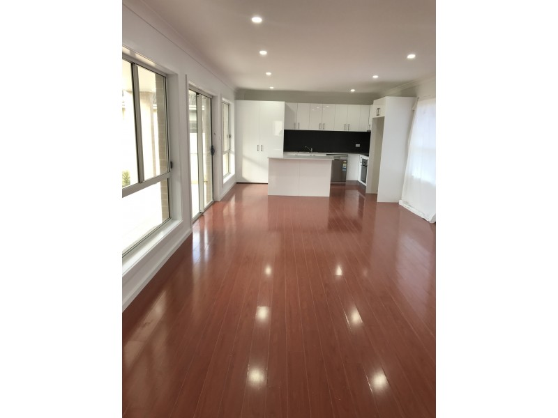 7 Isaac Street, Peakhurst NSW 2210