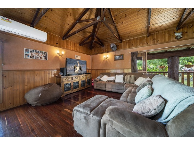 160 Denmans camp Road, Wondunna QLD 4655