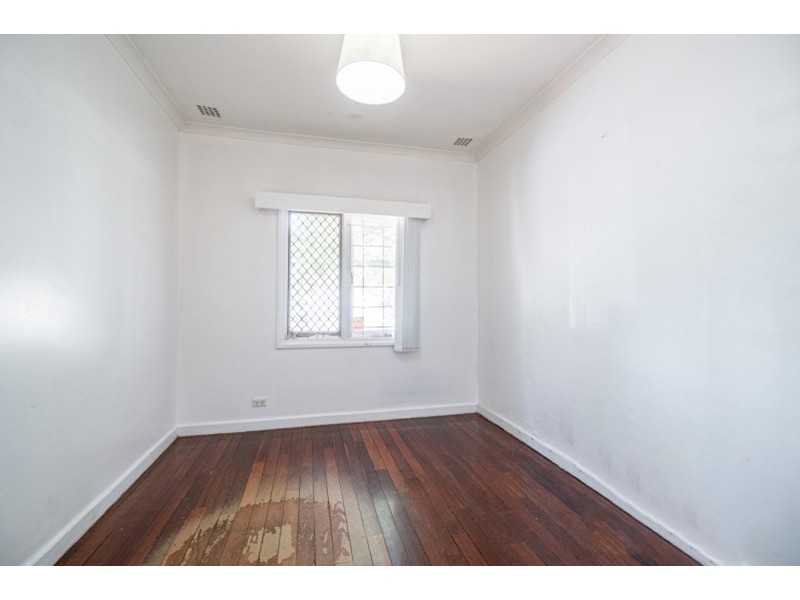 94 Collier Road, Embleton WA 6062