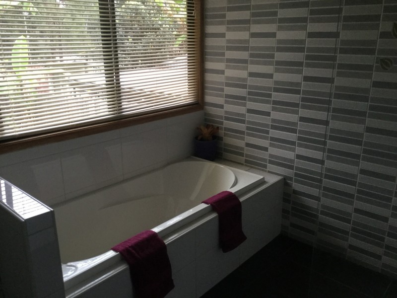 36 Taylor Street, Russell Island QLD 4184