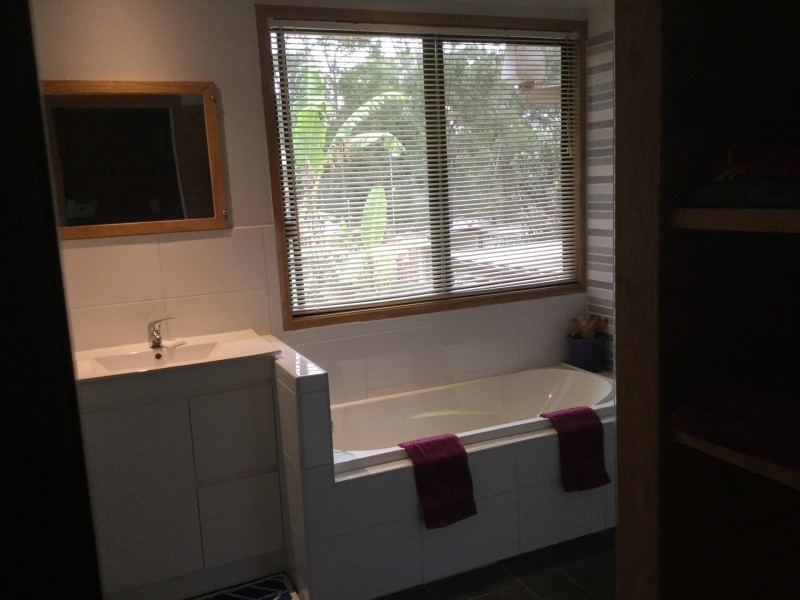 36 Taylor Street, Russell Island QLD 4184